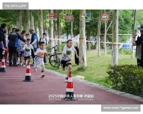 巩留青少年赛温情时刻 乌鲁木齐选手伤后坚韧完赛感动全场 巩留青少年赛温情时刻 乌鲁木齐选手伤后坚韧完赛感动全场